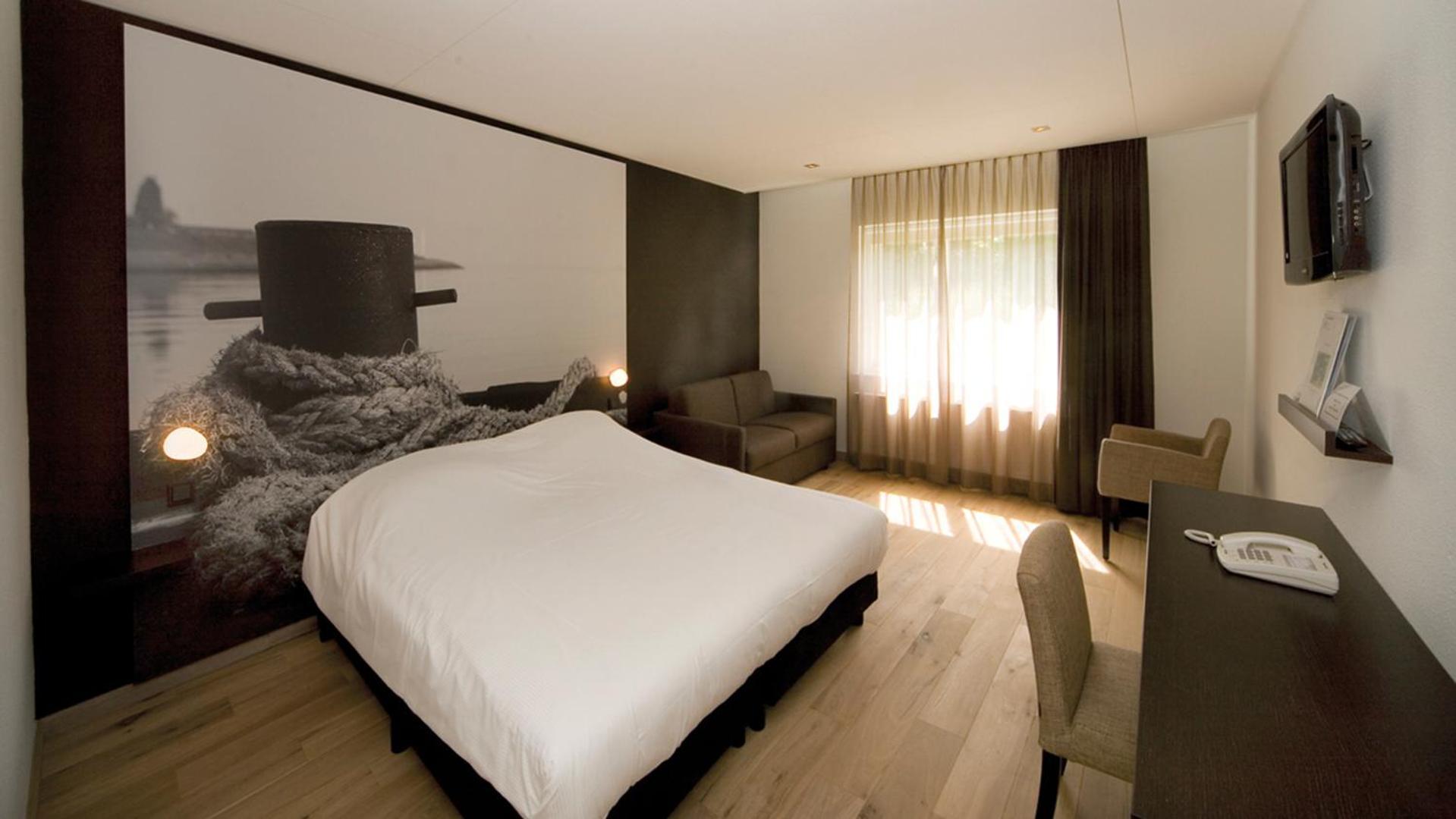 Deluxe Double Room,1516437976:JPEG